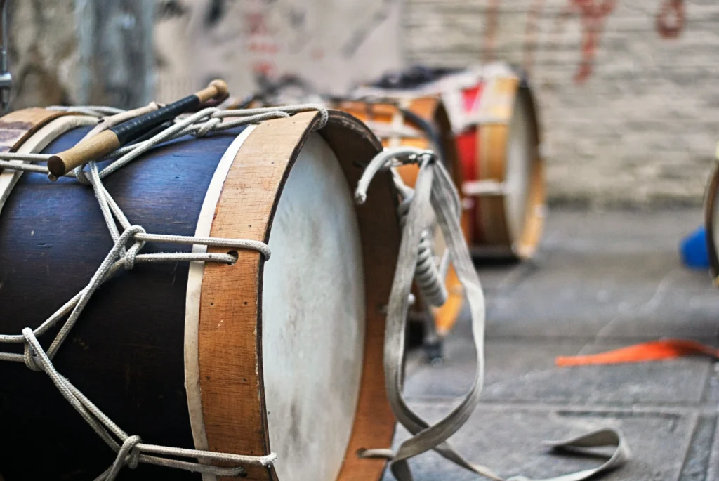 Como escolher alfaia de maracatu para estudo e palco