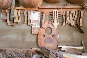 Conheça o crwth galês e sua técnica medieval de execução